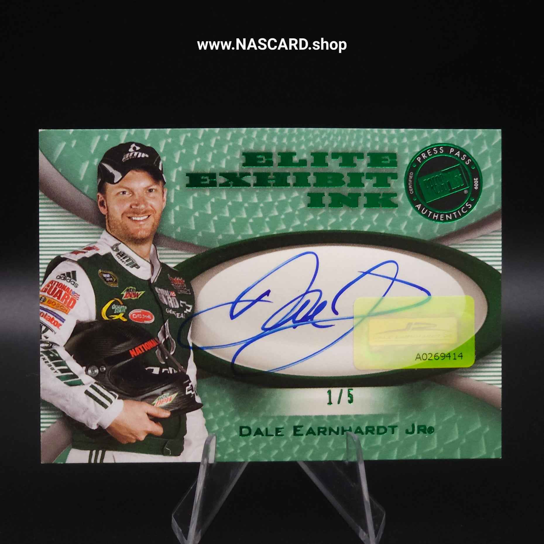 2009 Press Pass Showcase Elite Exhibit Ink Green Dale Earnhardt Jr. 1/5 - NASCARD.shop