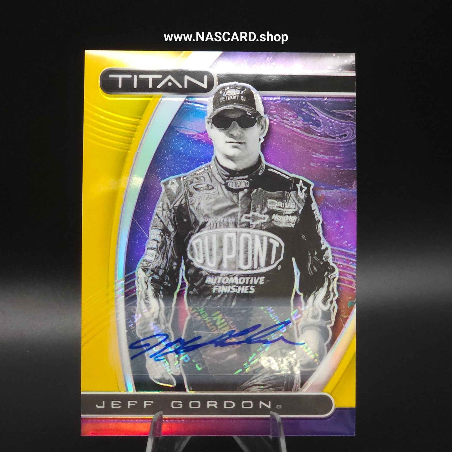 2021 Panini Chronicles Racing Titan Autographs Gold Prizm #14 Jeff Gordon /10 - NASCARD.shop