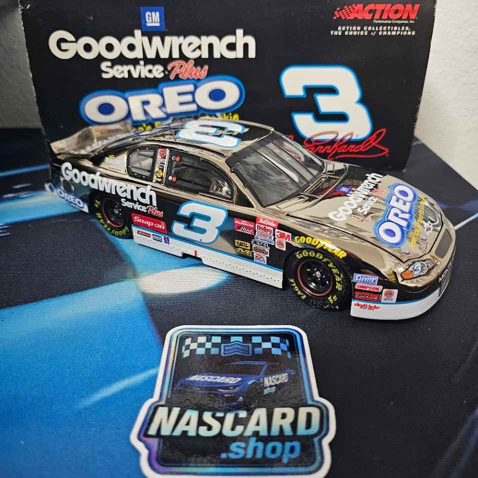 Dale Earnhardt 2001 White Gold #3 Oreo GM Goodwrench 1:24 Diecast