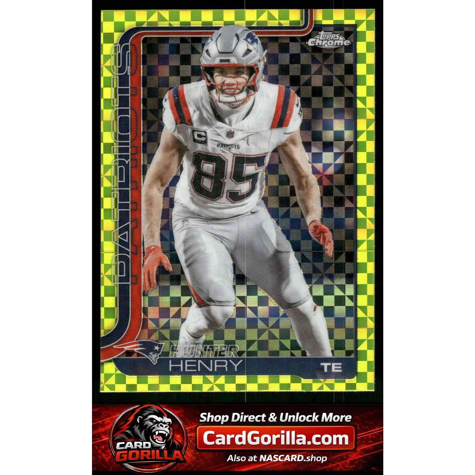 2025 Topps Chrome #209 Hunter Henry Lime Green X-Fractor