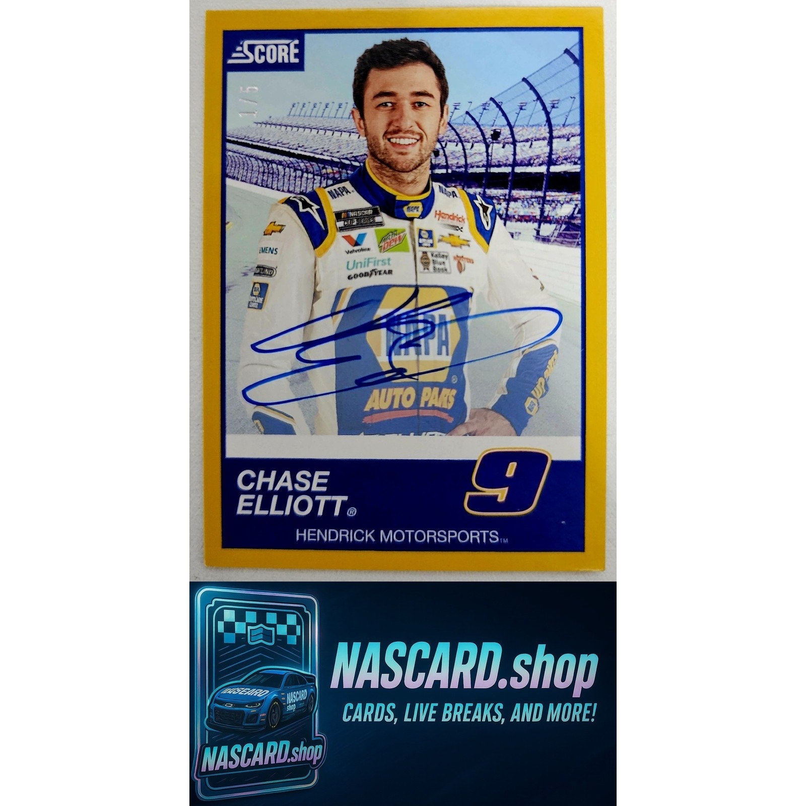 2020 Panini Chronicles #3 Chase Elliott Score Autographs Gold #/5 - Card Gorilla