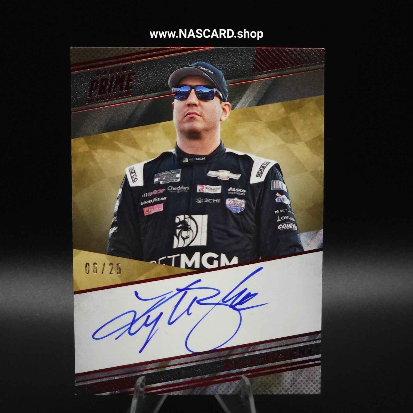 2023 Panini Prime Racing Prime Signatures Red #PS-KYB Kyle Busch /25 - NASCARD.shop